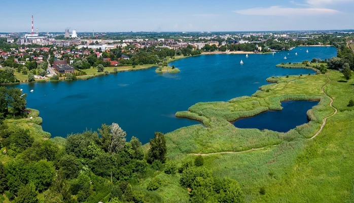 Bagry laguna poblíž hostelu